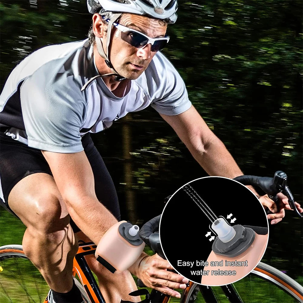 Sport-Wasserflasche fürs Handgelenk