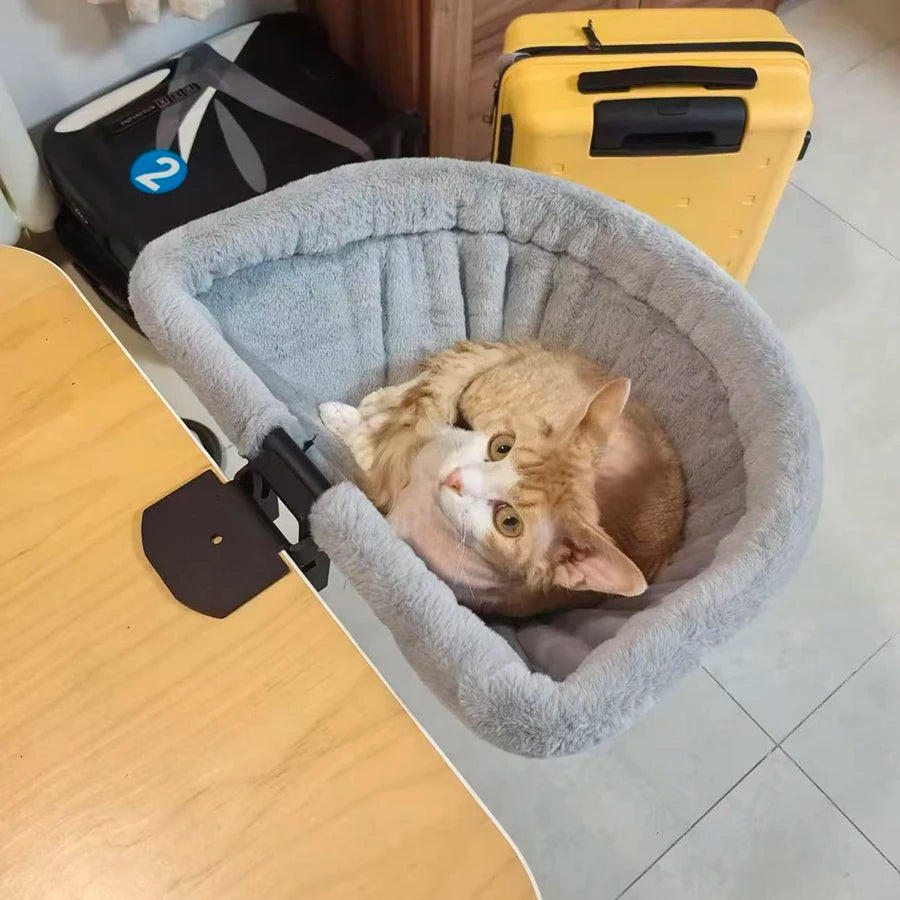 DeskNest™ Katzen-Liege für den Schreibtisch